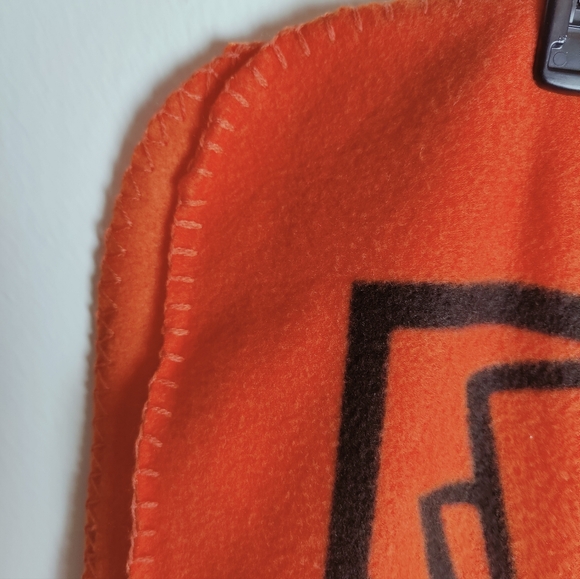 Vintage 90s Y2K Cleveland Browns Football  Blanket Throw Shawl Wrap, 48"x60" - Picture 3 of 7